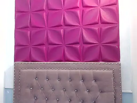 LyaCooper online show from 09/10/25, 02:39