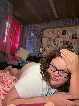 Snapshot of Fatpussybigass chatting on 05/23/26, 10:14 Fatpussybigass online show from 05/23/26, 10:14