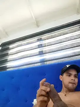 Snapshot of jhoi95 chatting on 09/21/25, 09:27 jhoi95 online show from 09/21/25, 09:27