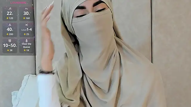  Zahiira  online show from 09/18/25, 11:34