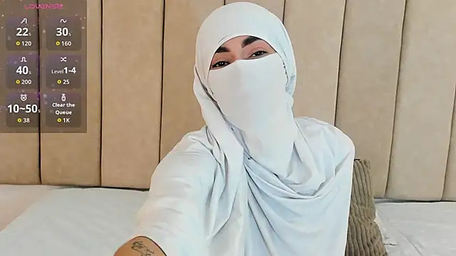  Zahiira  online show from 09/24/25, 11:46