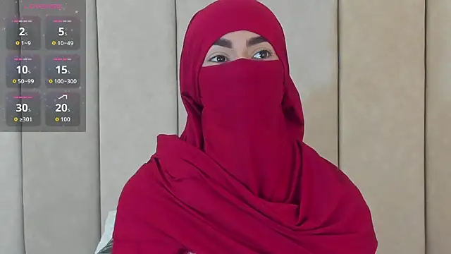  Zahiira  online show from 10/28/25, 11:58