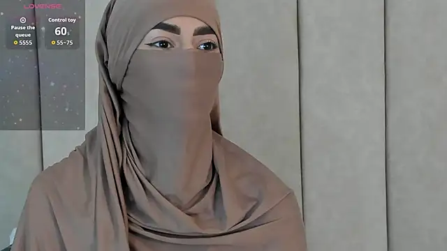  Zahiira  online show from 11/12/25, 11:54