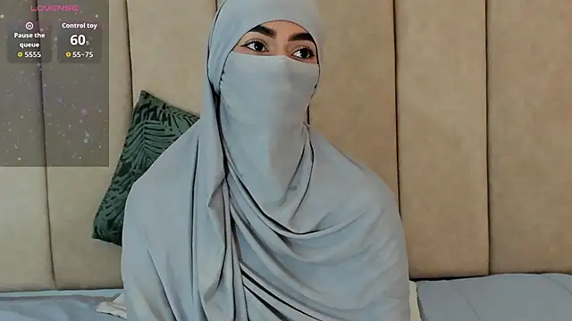  Zahiira  online show from 11/13/25, 12:15