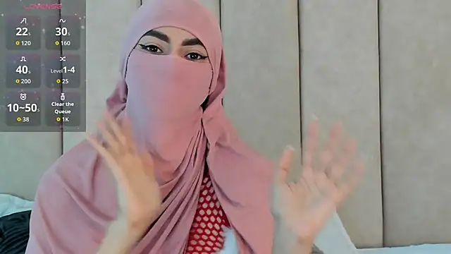  Zahiira  online show from 11/26/25, 12:06