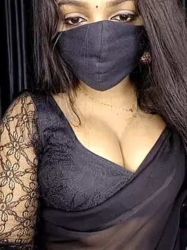 Webrowncouple online show from 10/04/25, 02:37