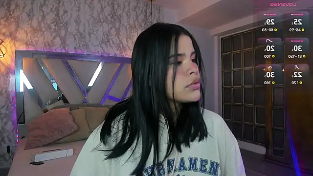 Aisha poweer online show from 11/20/25, 02:34