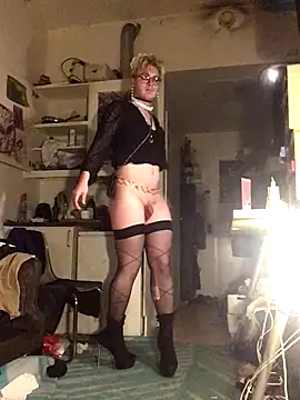 Snapshot of Sissy_Cindy_Whore chatting on 10/02/25, 11:45 Sissy Cindy Whore online show from 10/02/25, 11:45