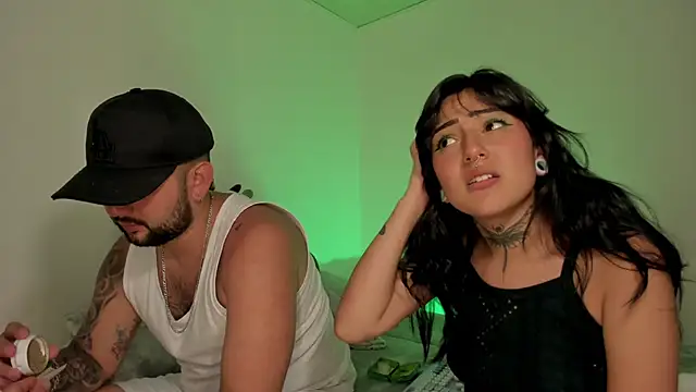 Snapshot of lola_n_apolo chatting on 09/10/25, 09:26 lola n apolo online show from 09/10/25, 09:26