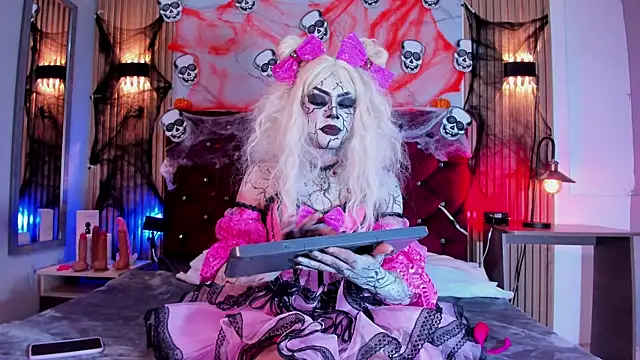 Snapshot of Megan_Rodriguez chatting on 10/15/25, 07:14 Megan Rodriguez online show from 10/15/25, 07:14