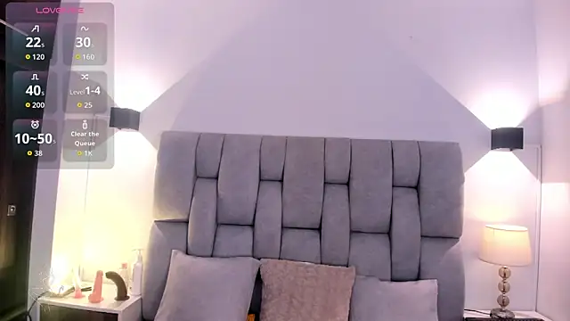 Mia volkova online show from 10/18/25, 12:39