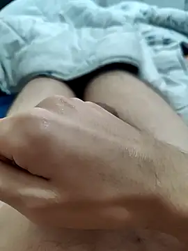 emrekzlk52 online show from 10/30/25, 11:00