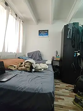 Snapshot of SanChacal5694 chatting on 12/20/25, 04:03 SanChacal5694 online show from 12/20/25, 04:03