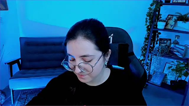 VirtuallVoyant online show from 10/06/25, 07:28