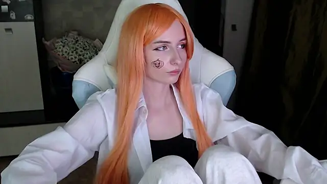 Snapshot of Cutti_Crystal chatting on 10/30/25, 03:13 Cutti Crystal online show from 10/30/25, 03:13