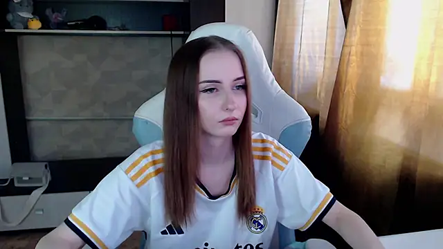 Snapshot of Cutti_Crystal chatting on 02/03/26, 05:16 Cutti Crystal online show from 02/03/26, 05:16