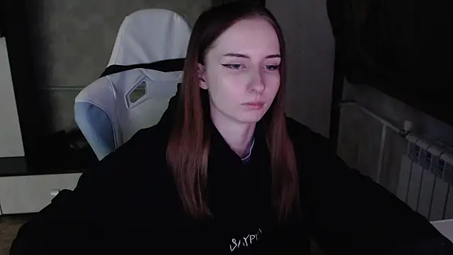 Snapshot of Cutti_Crystal chatting on 02/24/26, 01:03 Cutti Crystal online show from 02/24/26, 01:03