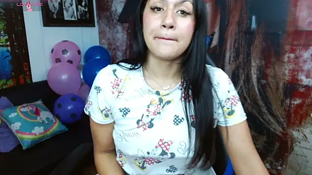 gigi gilt  online show from 06/19/26, 09:07