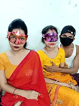 Snapshot of Sexy_kaira01 chatting on 11/19/25, 03:56 Sexy kaira01 online show from 11/19/25, 03:56