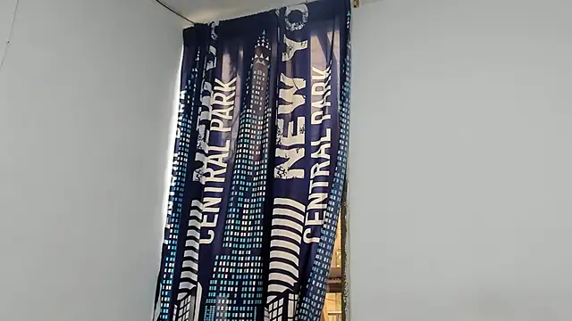 Snapshot of _Logan_Colton_ chatting on 10/14/25, 07:58 Logan Colton online show from 10/14/25, 07:58