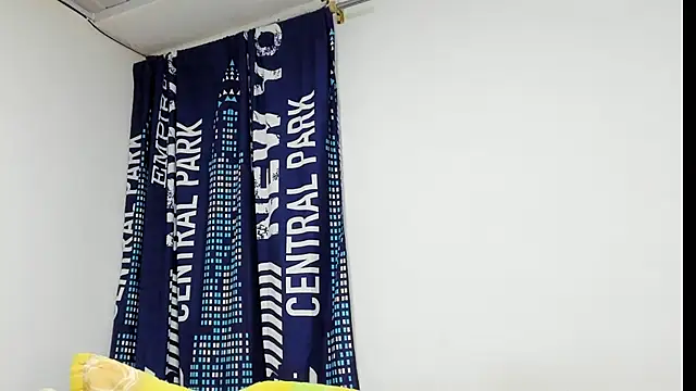 Snapshot of _Logan_Colton_ chatting on 11/05/25, 11:16 Logan Colton online show from 11/05/25, 11:16