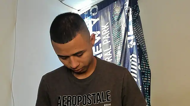 Snapshot of _Logan_Colton_ chatting on 02/08/26, 04:54 Logan Colton online show from 02/08/26, 04:54