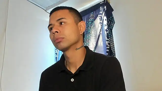 Snapshot of _Logan_Colton_ chatting on 02/19/26, 05:09 Logan Colton online show from 02/19/26, 05:09