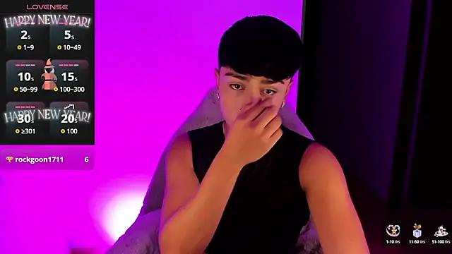 Matheewx m online show from 10/10/25, 02:43