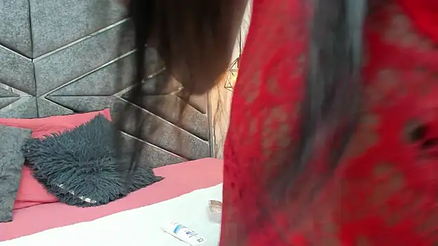 SASHA BROWNIE   online show from 09/23/25, 08:01