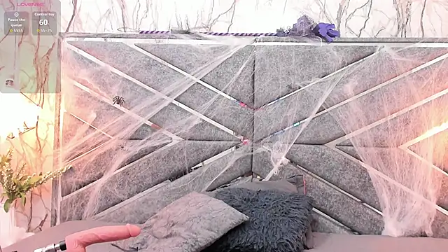 SASHA BROWNIE   online show from 10/25/25, 08:03