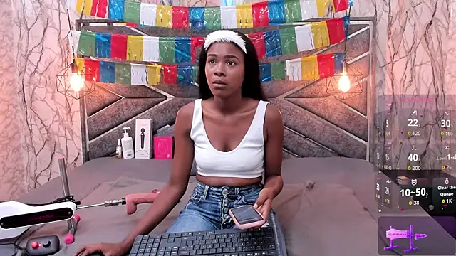 SASHA BROWNIE   online show from 06/25/26, 12:20