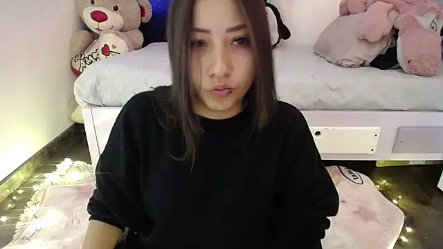 Mia 1120 online show from 11/29/25, 06:22