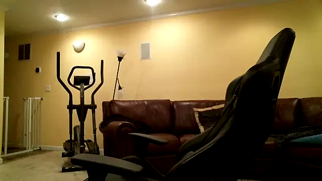 james421   online show from 06/07/26, 03:54