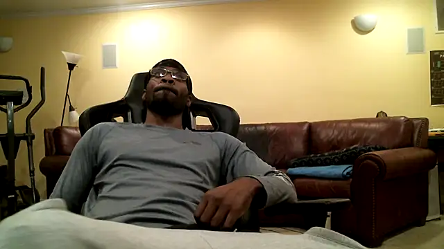 james421   online show from 06/21/26, 02:47
