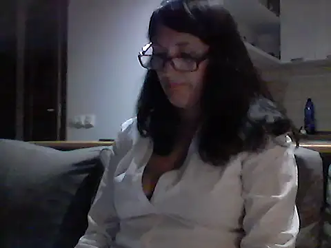 Snapshot of Elena48324 chatting on 09/16/25, 05:47 Elena48324 online show from 09/16/25, 05:47