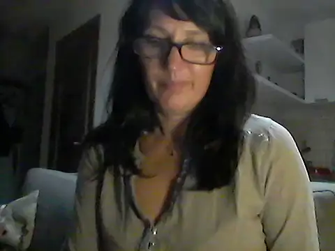 Snapshot of Elena48324 chatting on 09/25/25, 05:05 Elena48324 online show from 09/25/25, 05:05