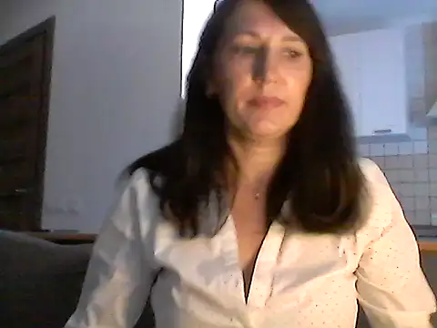Snapshot of Elena48324 chatting on 09/27/25, 09:36 Elena48324 online show from 09/27/25, 09:36