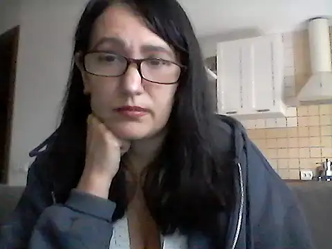 Snapshot of Elena48324 chatting on 02/28/26, 01:34 Elena48324 online show from 02/28/26, 01:34