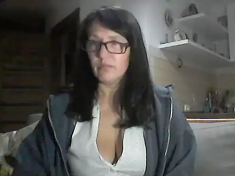 Snapshot of Elena48324 chatting on 03/08/26, 07:50 Elena48324 online show from 03/08/26, 07:50