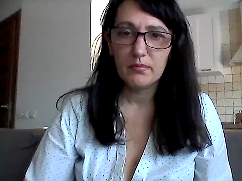 Elena48324 online show from 05/17/26, 06:22