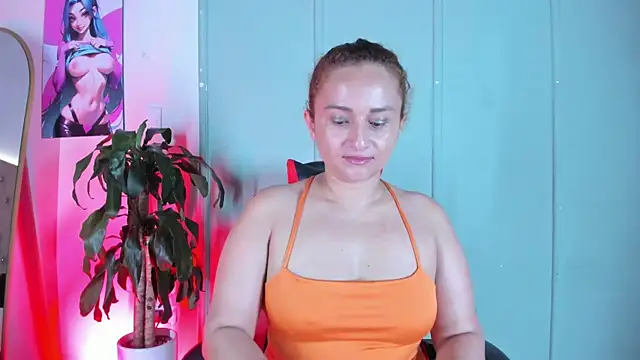 Zafiro  Brown online show from 10/28/25, 12:41