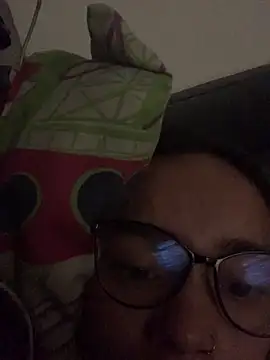 Dafne Mel online show from 09/12/25, 02:17