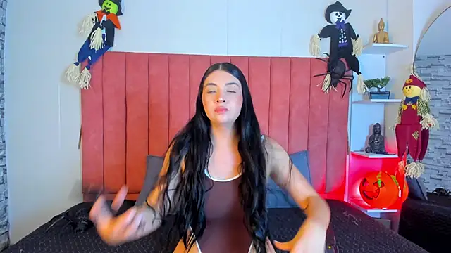 ashley Olsen online show from 10/28/25, 03:10