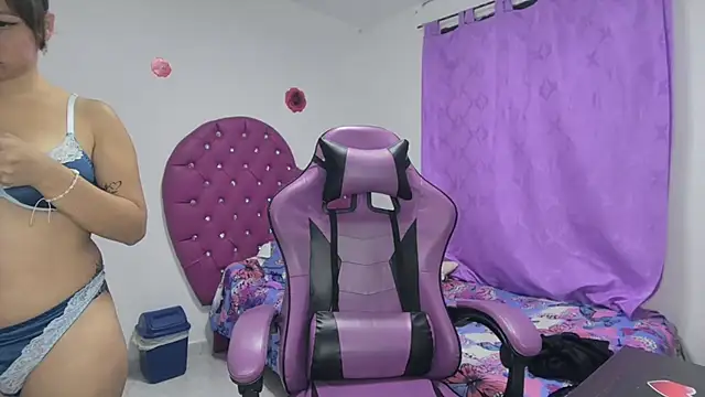 soffy rosses online show from 12/05/25, 01:58