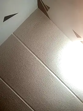 malek xarx  online show from 12/21/25, 02:19