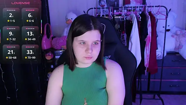 AmyVibess online show from 05/05/26, 06:16