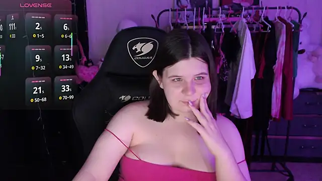 AmyVibess online show from 06/18/26, 07:07
