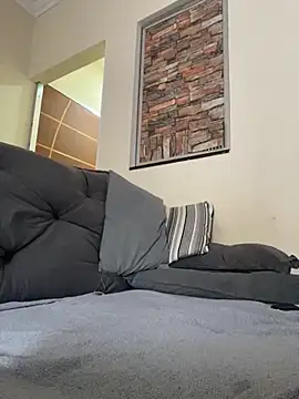 Snapshot of DhanRhuanRd chatting on 11/16/25, 03:50 DhanRhuanRd online show from 11/16/25, 03:50