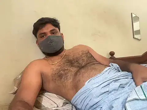 Snapshot of HandsomeMche chatting on 10/11/25, 08:13 HandsomeMche online show from 10/11/25, 08:13