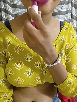 Snapshot of Fiza_Rani78 chatting on 07/02/26, 02:11 Fiza Rani78 online show from 07/02/26, 02:11